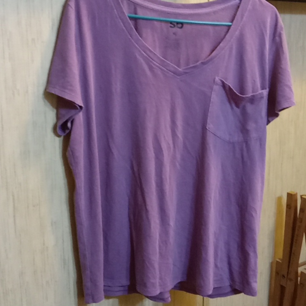 SO pocket tee